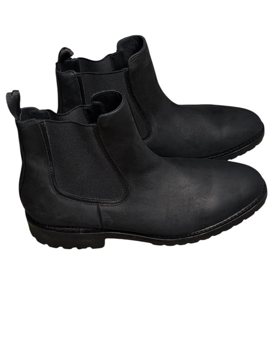 Thursday Boot Company Men\'s Legend Chelsea Boot